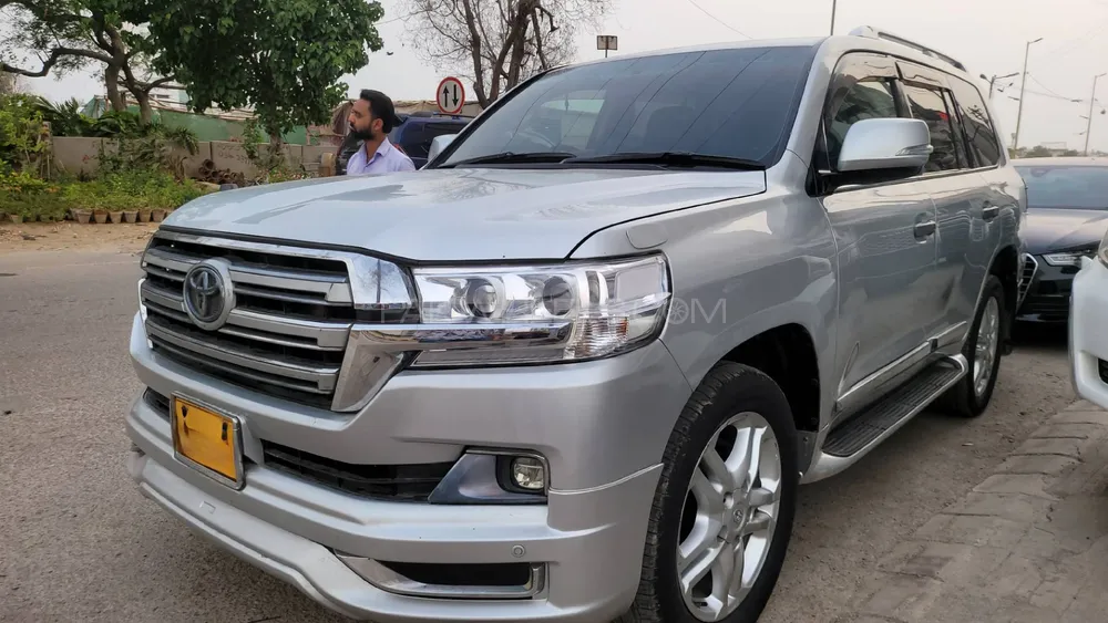 Toyota Land Cruiser 2011 for Sale in Karachi Image-1
