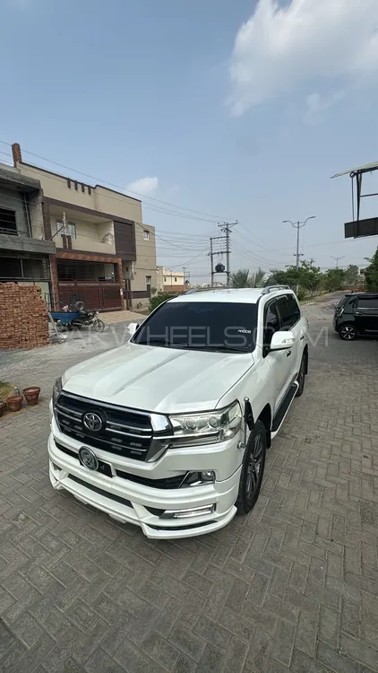 Toyota Land Cruiser 2011 for Sale in Faisalabad Image-1