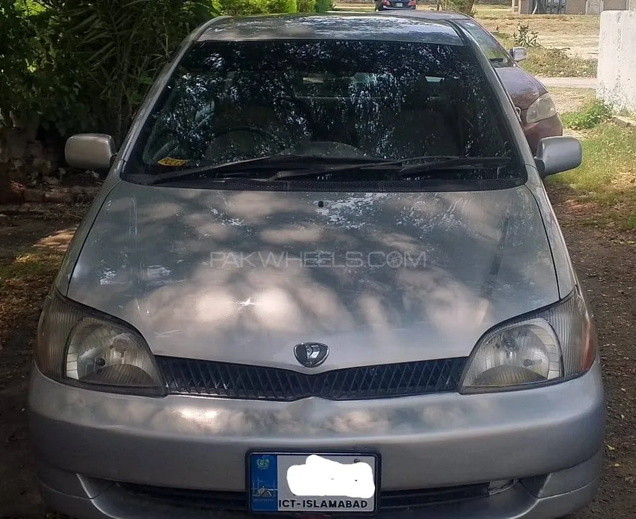 Toyota Platz 2000 for Sale in Kamra Image-1