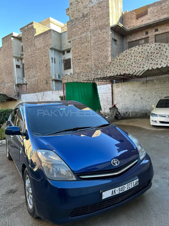 Toyota Prius 2008 for Sale in Peshawar Image-1