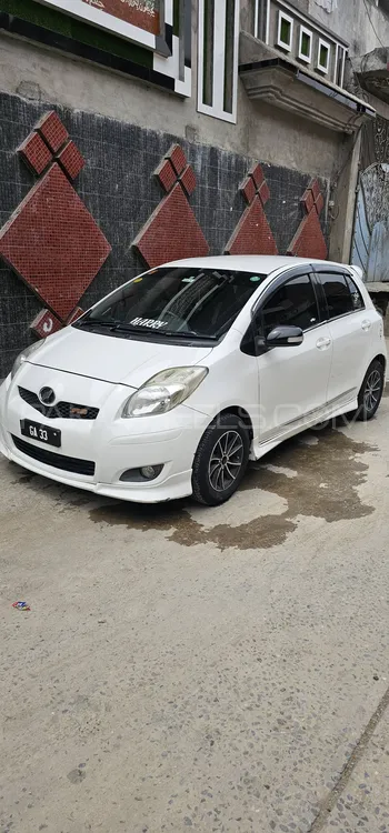 Toyota Vitz 2010 for Sale in Gujranwala Image-1
