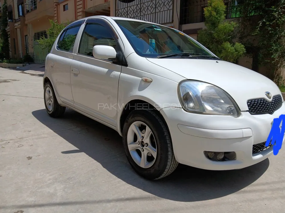 Toyota Vitz 2002 for Sale in Islamabad Image-1