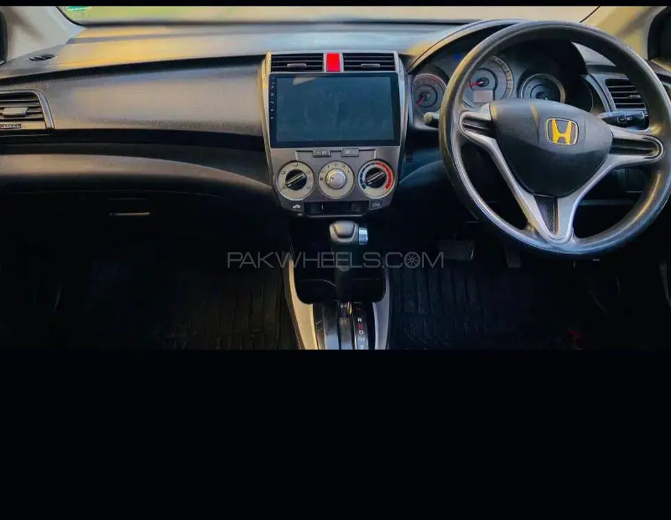 Honda City 2010 for Sale in Karachi Image-1