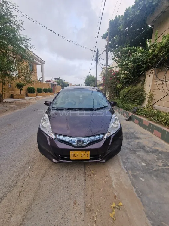 Honda Fit 2012 for Sale in Karachi Image-1