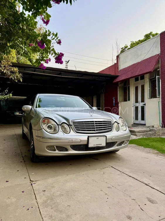 Mercedes Benz E Class 2004 for Sale in Rawalpindi Image-1