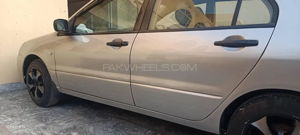 Mitsubishi Lancer 2004 for Sale in Rahim Yar Khan Image-1