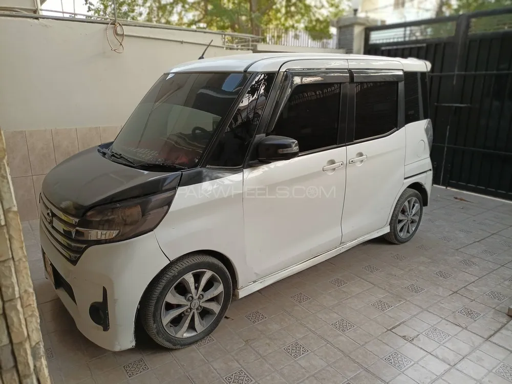 Nissan Dayz Roox 2014 for Sale in Karachi Image-1