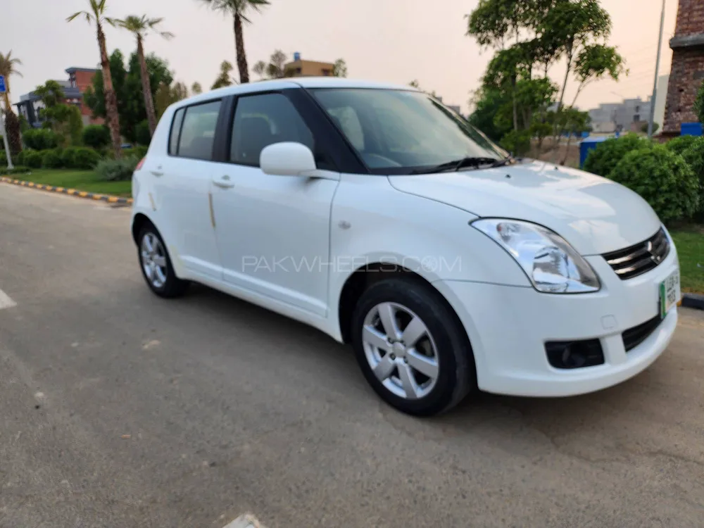 Suzuki Swift 2020 for Sale in Lahore Image-1