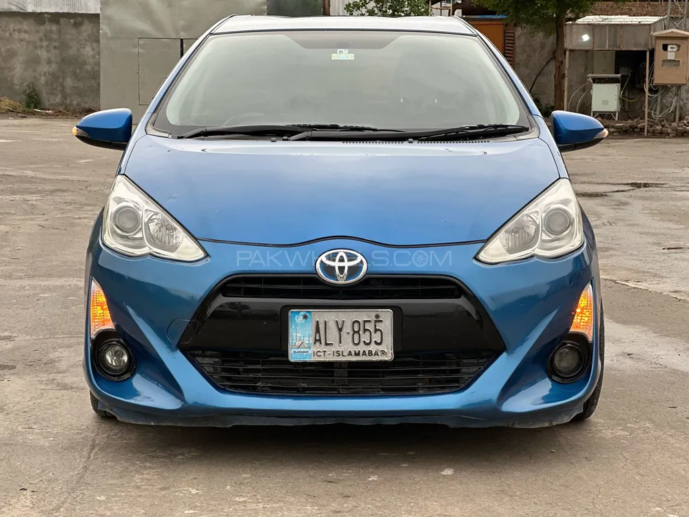 Toyota Aqua 2015 for Sale in Islamabad Image-1