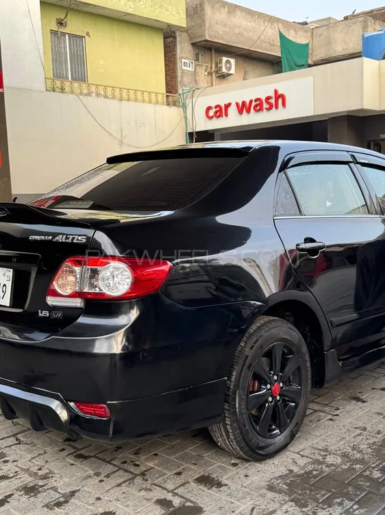 Toyota Corolla 2010 for Sale in Lahore Image-1