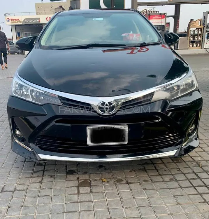 Toyota Corolla 2017 for Sale in Lahore Image-1