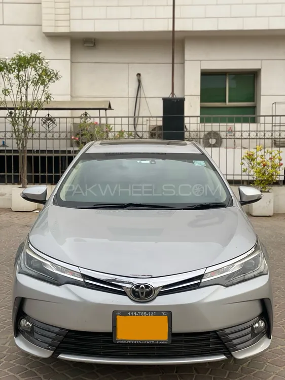 Toyota Corolla 2018 for Sale in Karachi Image-1