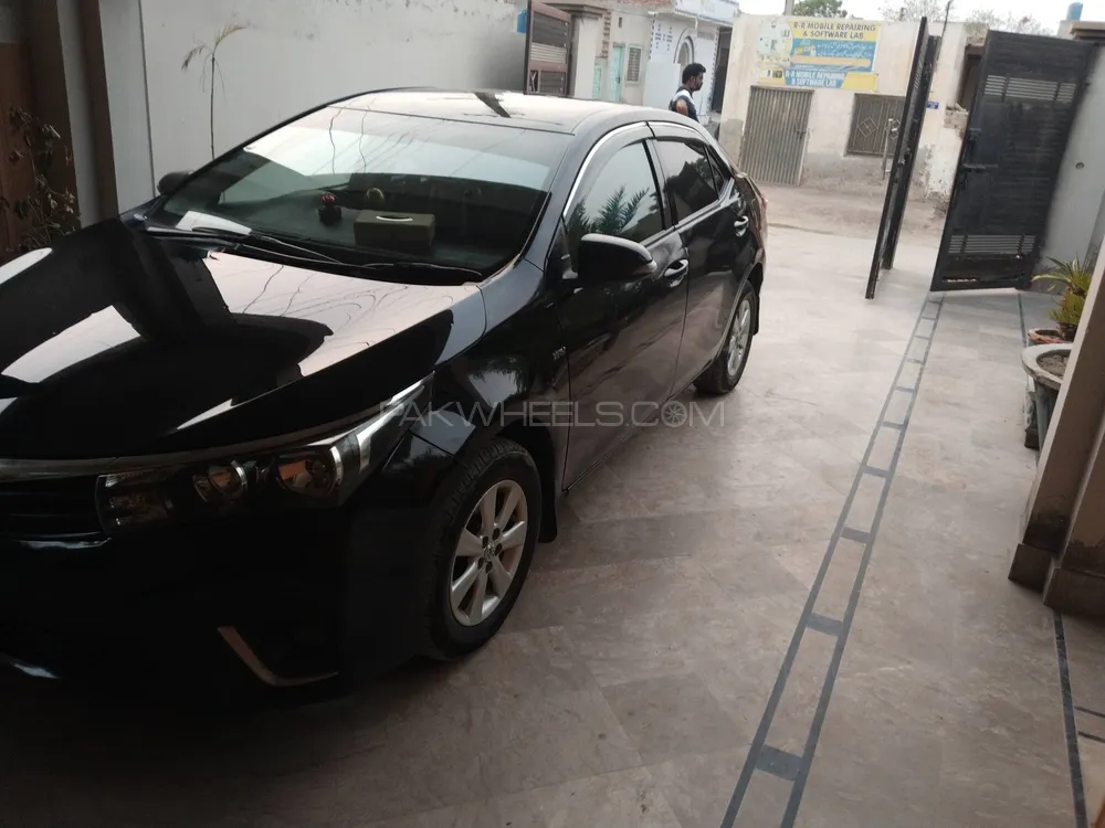 Toyota Corolla 2016 for Sale in Okara Image-1