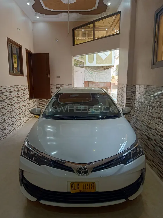 Toyota Corolla 2018 for Sale in Karachi Image-1
