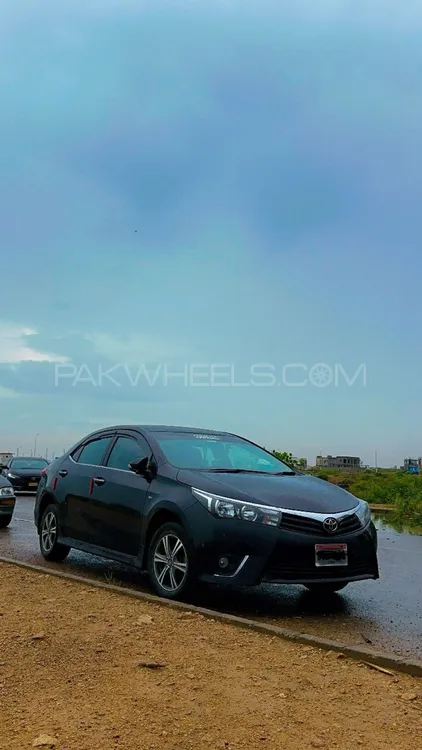 Toyota Corolla 2017 for Sale in Karachi Image-1
