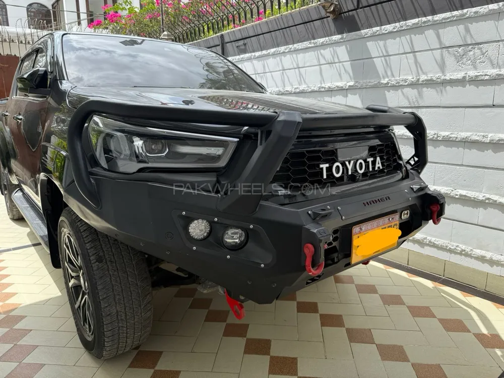 Toyota Hilux 2021 for Sale in Karachi Image-1