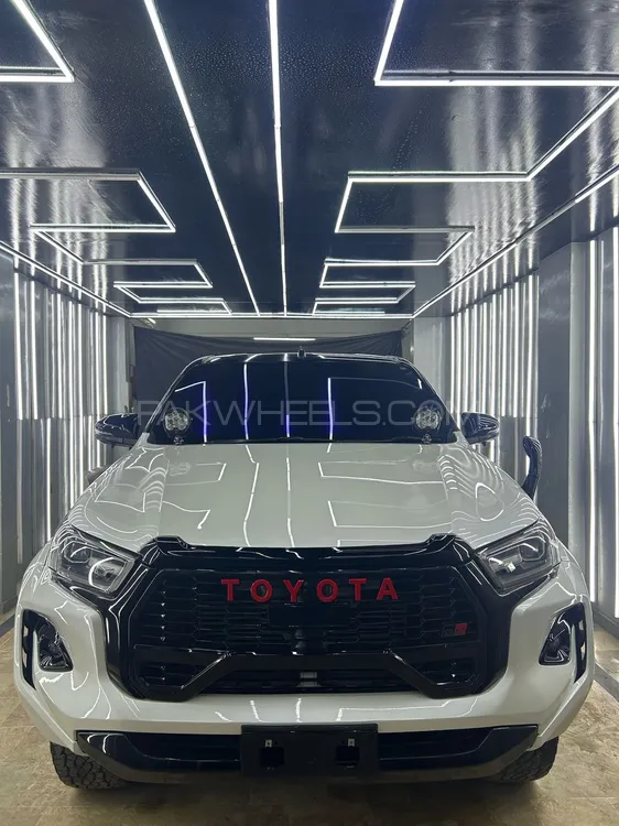 Toyota Hilux 2018 for Sale in Karachi Image-1