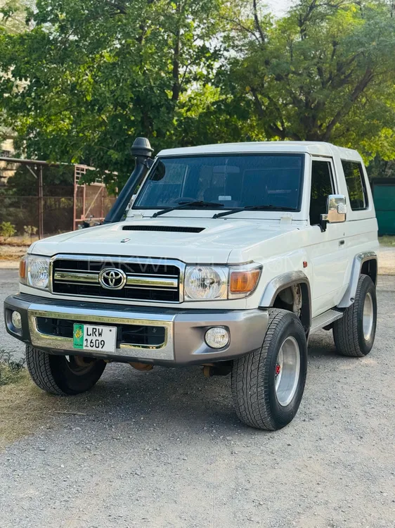 Toyota Land Cruiser 1990 for Sale in Islamabad Image-1