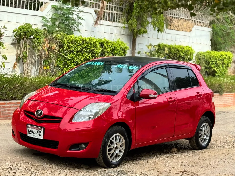 Toyota Vitz 2008 for Sale in Karachi Image-1