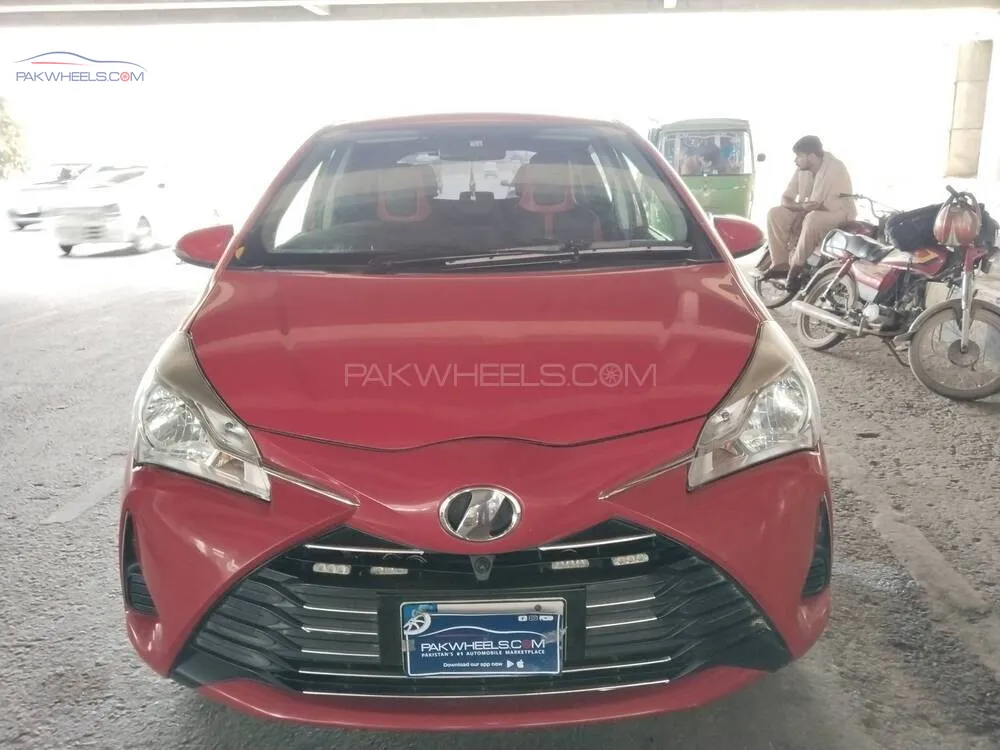Toyota Vitz 2018 for Sale in Lahore Image-1