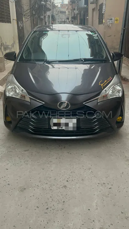 Toyota Vitz 2018 for Sale in Gujranwala Image-1