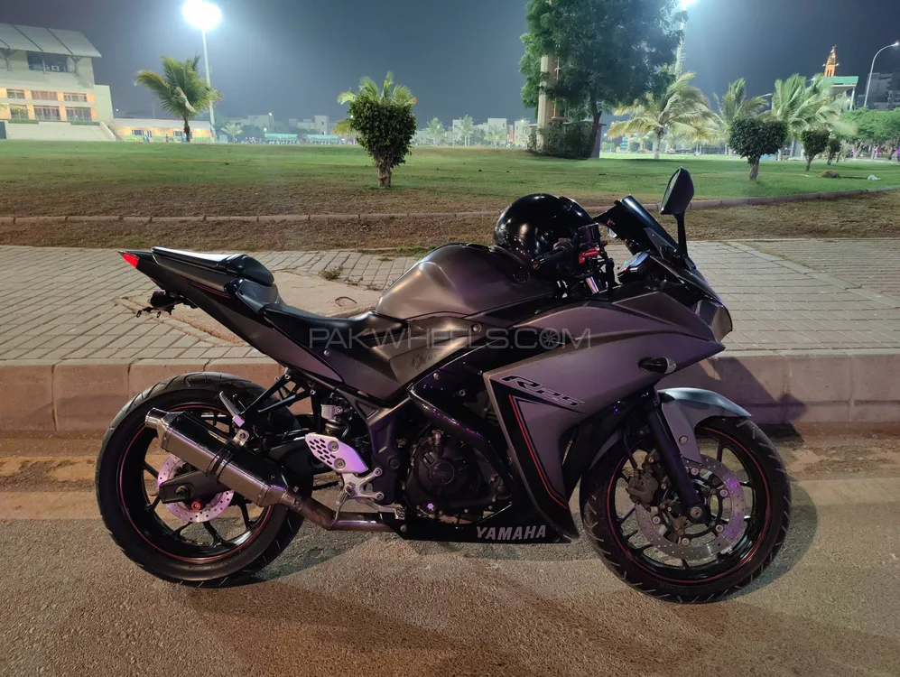 Yamaha  Fzr 250  2018 for Sale Image-1