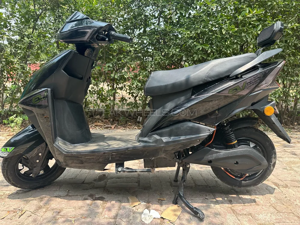 وائی ​​جے فیوچر Azadi 2023 for Sale Image-1