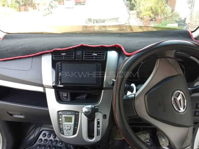 Daihatsu Move 2014 for Sale in Karachi Image-1