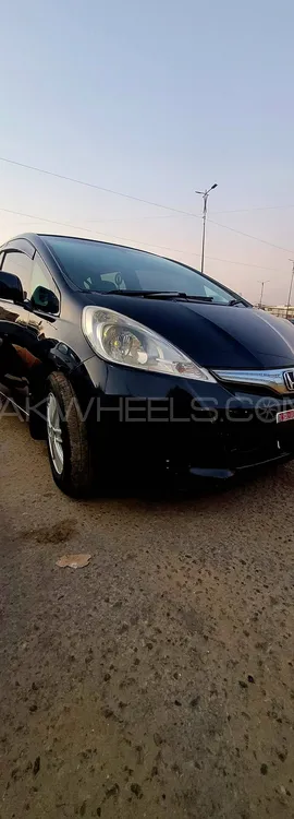 Honda Fit 2011 for Sale in Karachi Image-1