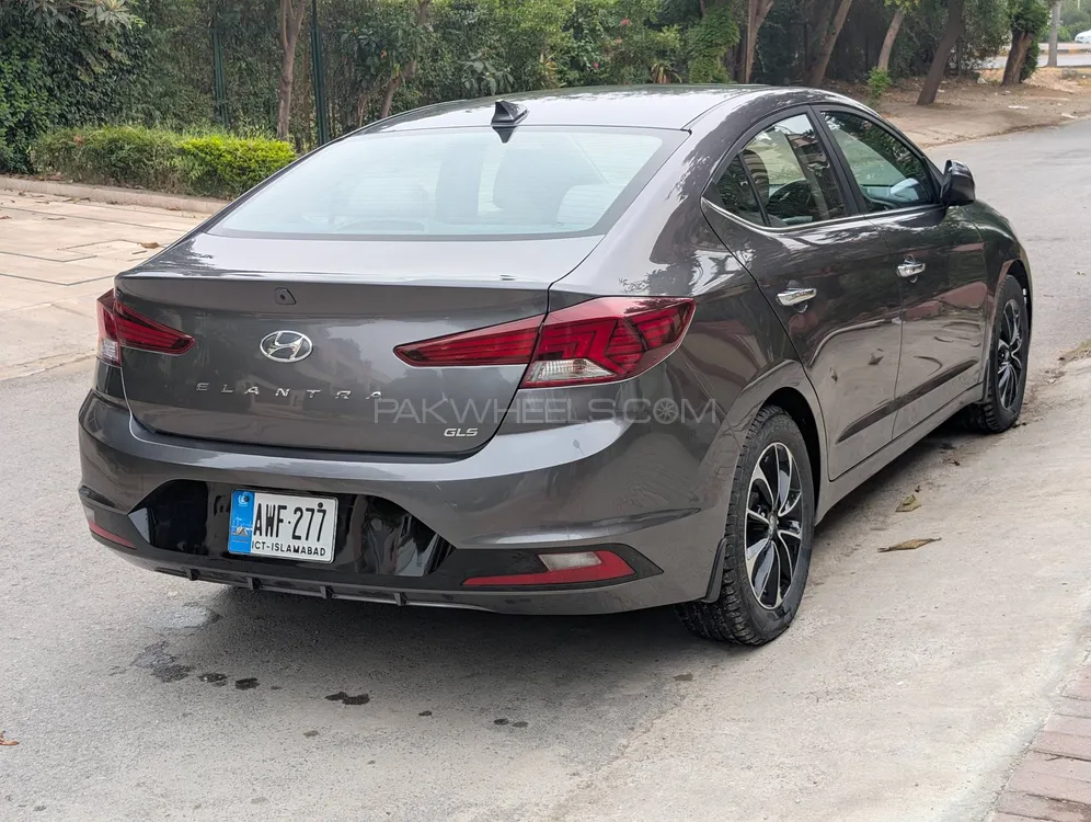 Hyundai Elantra 2021 for Sale in Islamabad Image-1