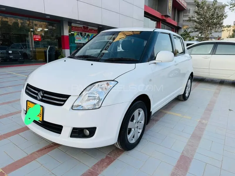 Suzuki Swift 2020 for Sale in Larkana Image-1