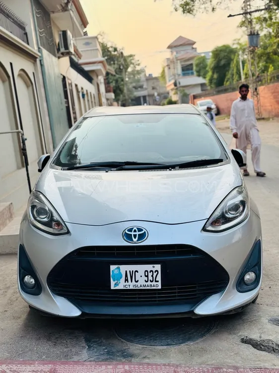 Toyota Aqua 2017 for Sale in Chiniot Image-1