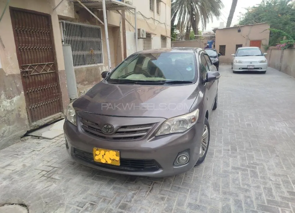 Toyota Corolla 2012 for Sale in Karachi Image-1