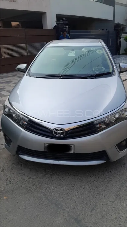 Toyota Corolla 2015 for Sale in Lahore Image-1