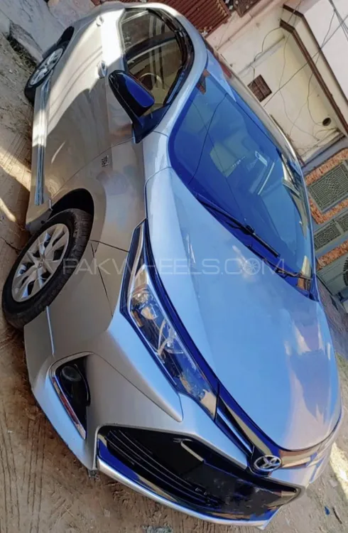 Toyota Corolla 2016 for Sale in Gujrat Image-1