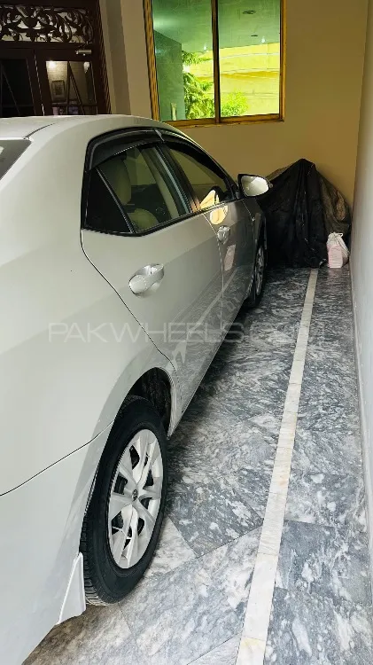 Toyota Corolla 2017 for Sale in Gujranwala Image-1