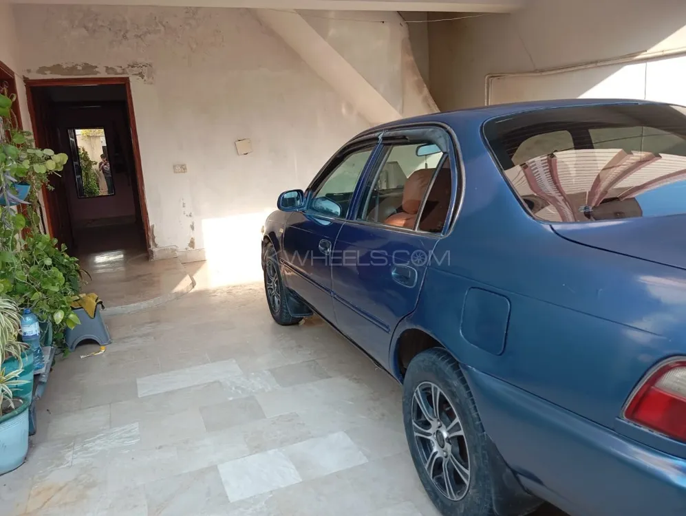 Toyota Corolla 2001 for Sale in Karachi Image-1