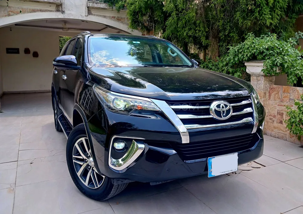 Toyota Fortuner 2020 for Sale in Islamabad Image-1