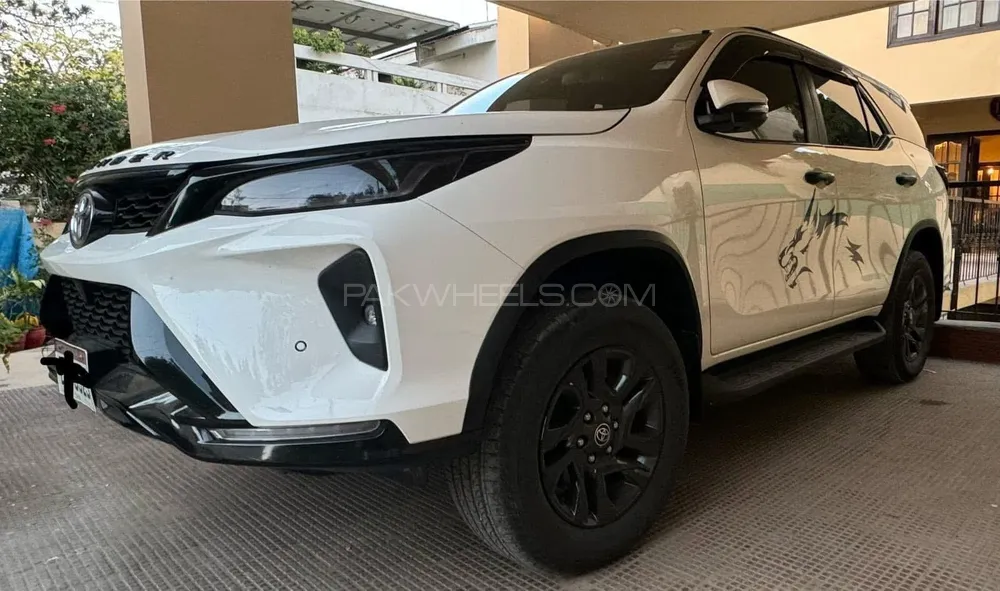 Toyota Fortuner 2022 for Sale in Karachi Image-1