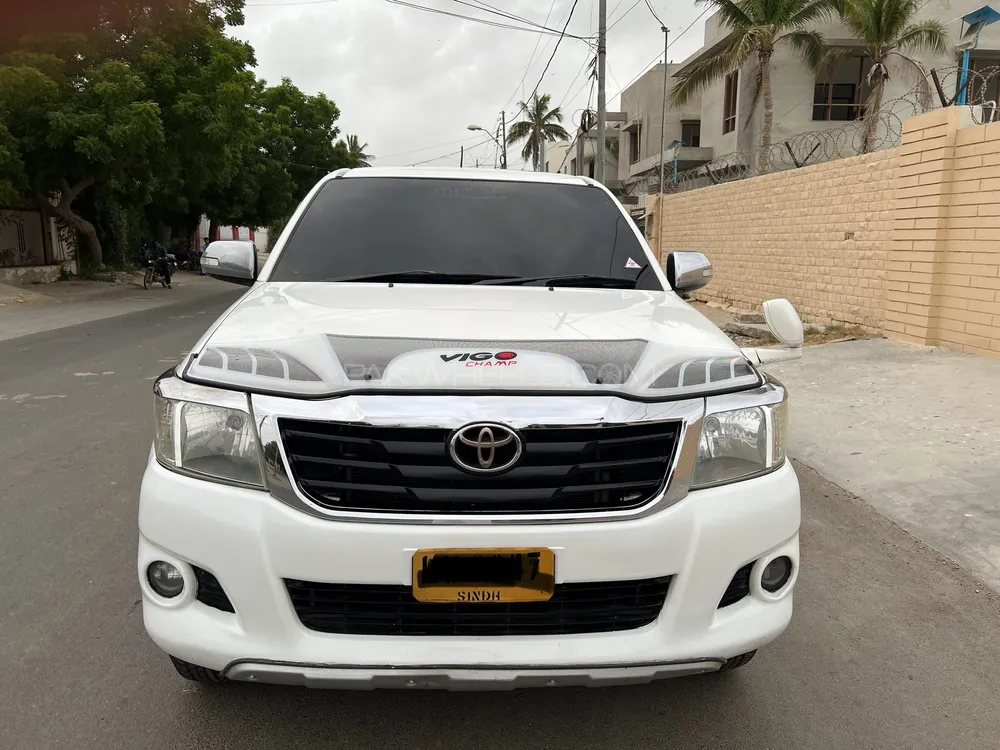 ٹویوٹا ہائیلکس 2015 for Sale in کراچی Image-1