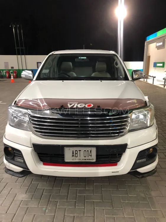 Toyota Hilux 2016 for Sale in Lahore Image-1