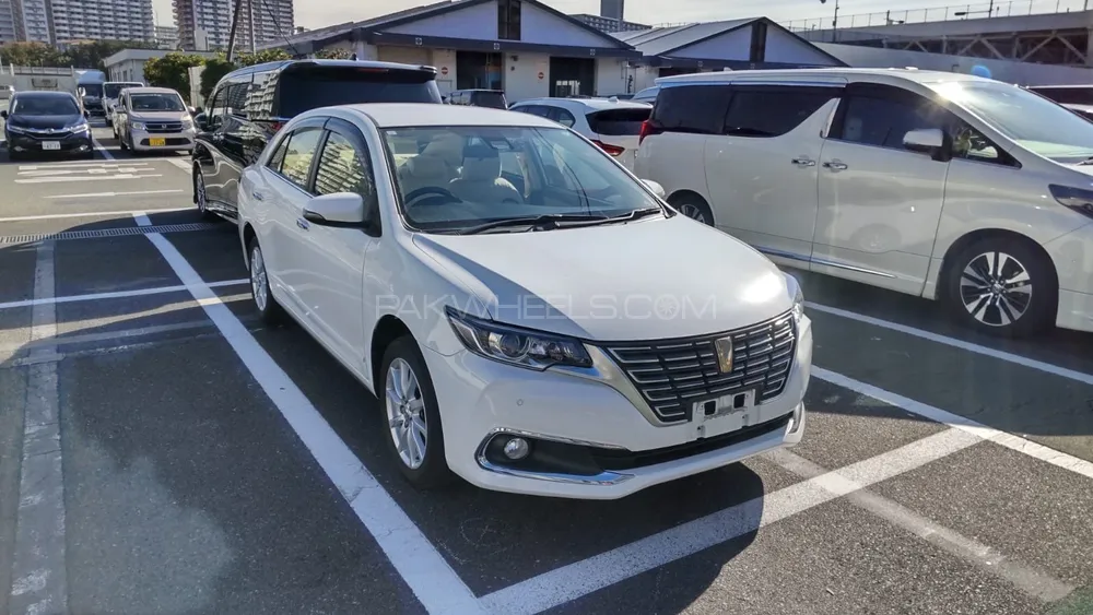 Toyota Premio 2021 for Sale in Karachi Image-1