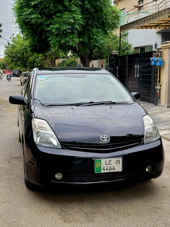 Toyota Prius 2007 for Sale in Lahore Image-1