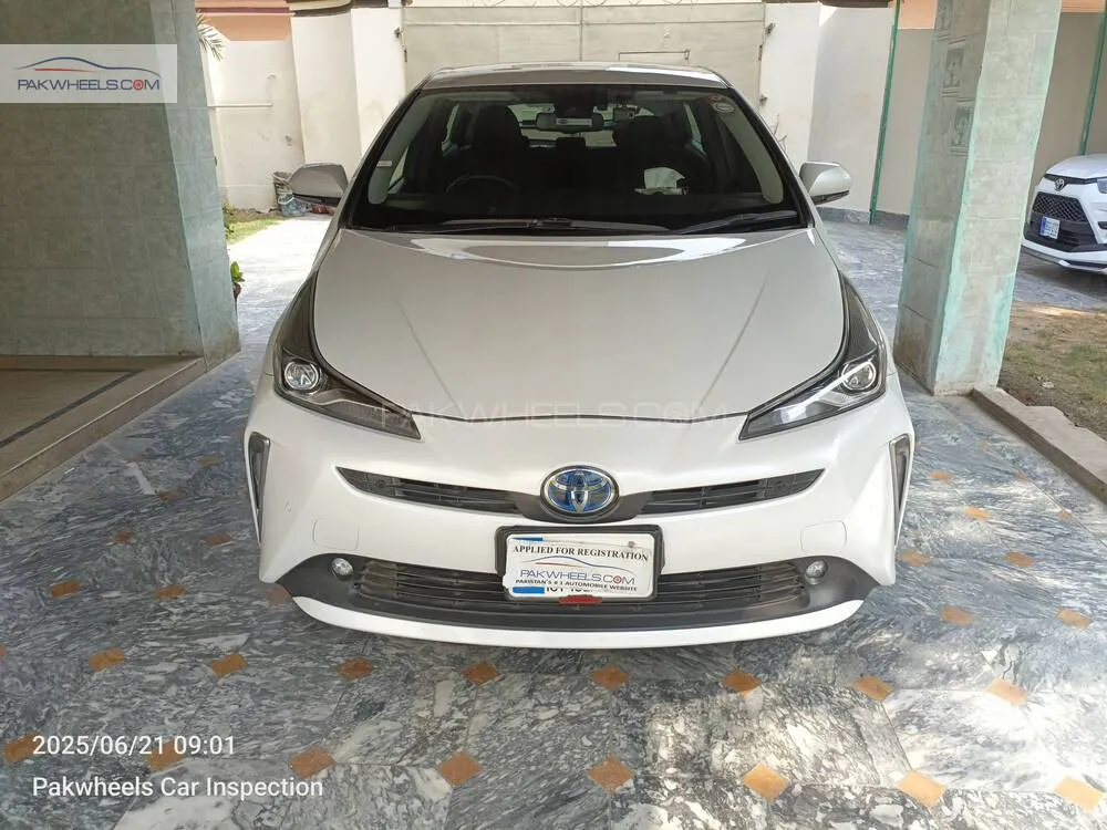 Toyota Prius 2021 for Sale in Multan Image-1