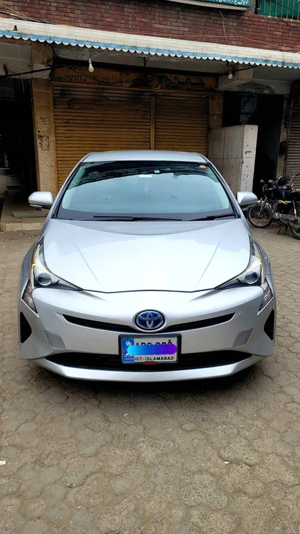 ٹویوٹا پریوس 2016 for Sale in اسلام آباد Image-1