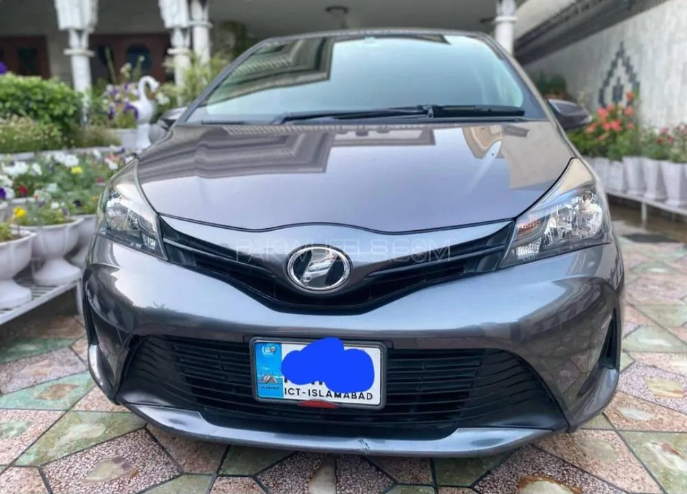 Toyota Vitz 2015 for Sale in Gujar Khan Image-1
