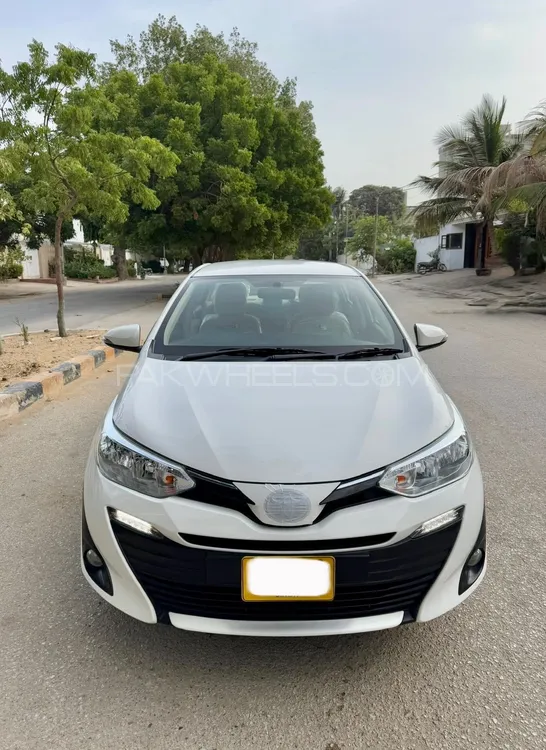 Toyota Yaris Sedan 2021 for Sale in Karachi Image-1