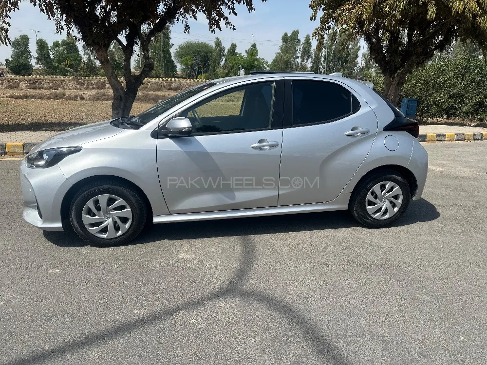 Toyota Yaris Hatchback 2021 for Sale in Lahore Image-1