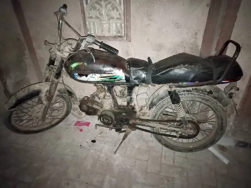 Unique Xtreme UD 70 2010 for Sale Image-1