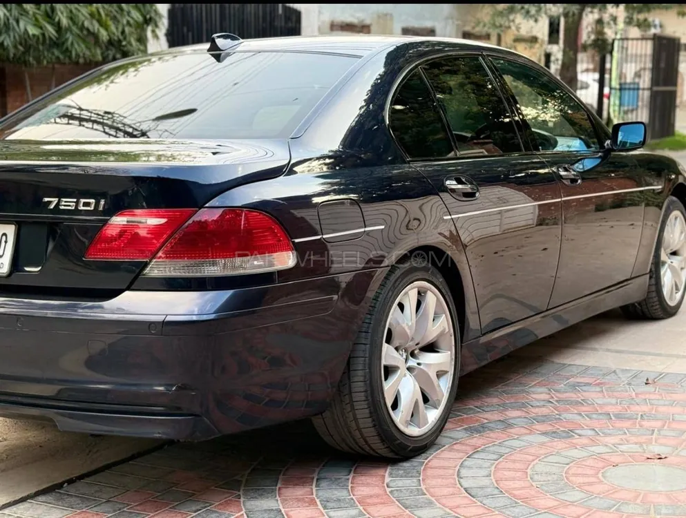 BMW 7 Series 2005 for Sale in Lahore Image-1